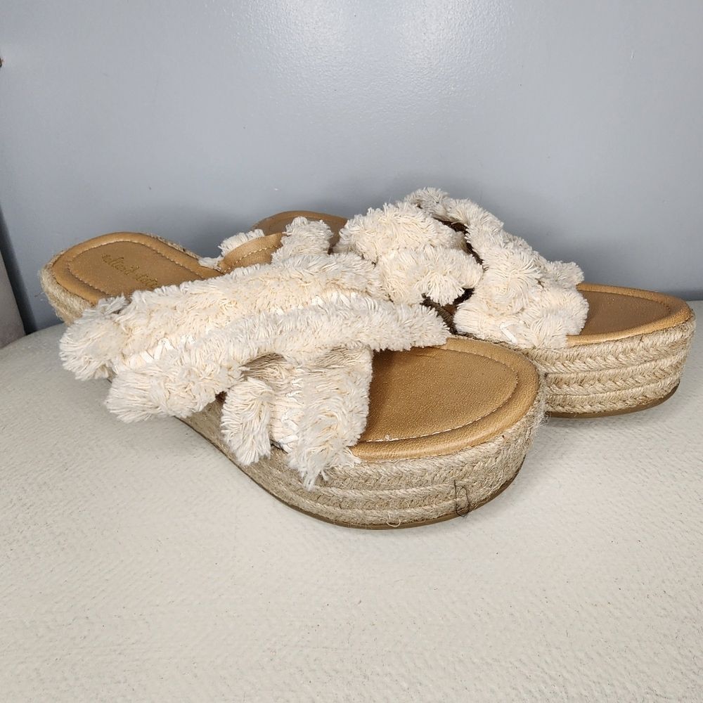 Altar’d State Platform Wedge Sandals Women’s Size 10 Wales Furry Espadrille NWOT